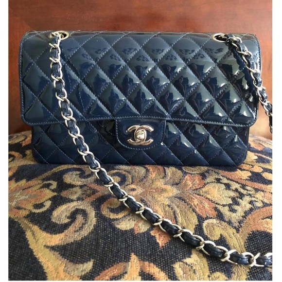 Chanel Medium Double Flap Classic Bag - Picture 10 of 16
